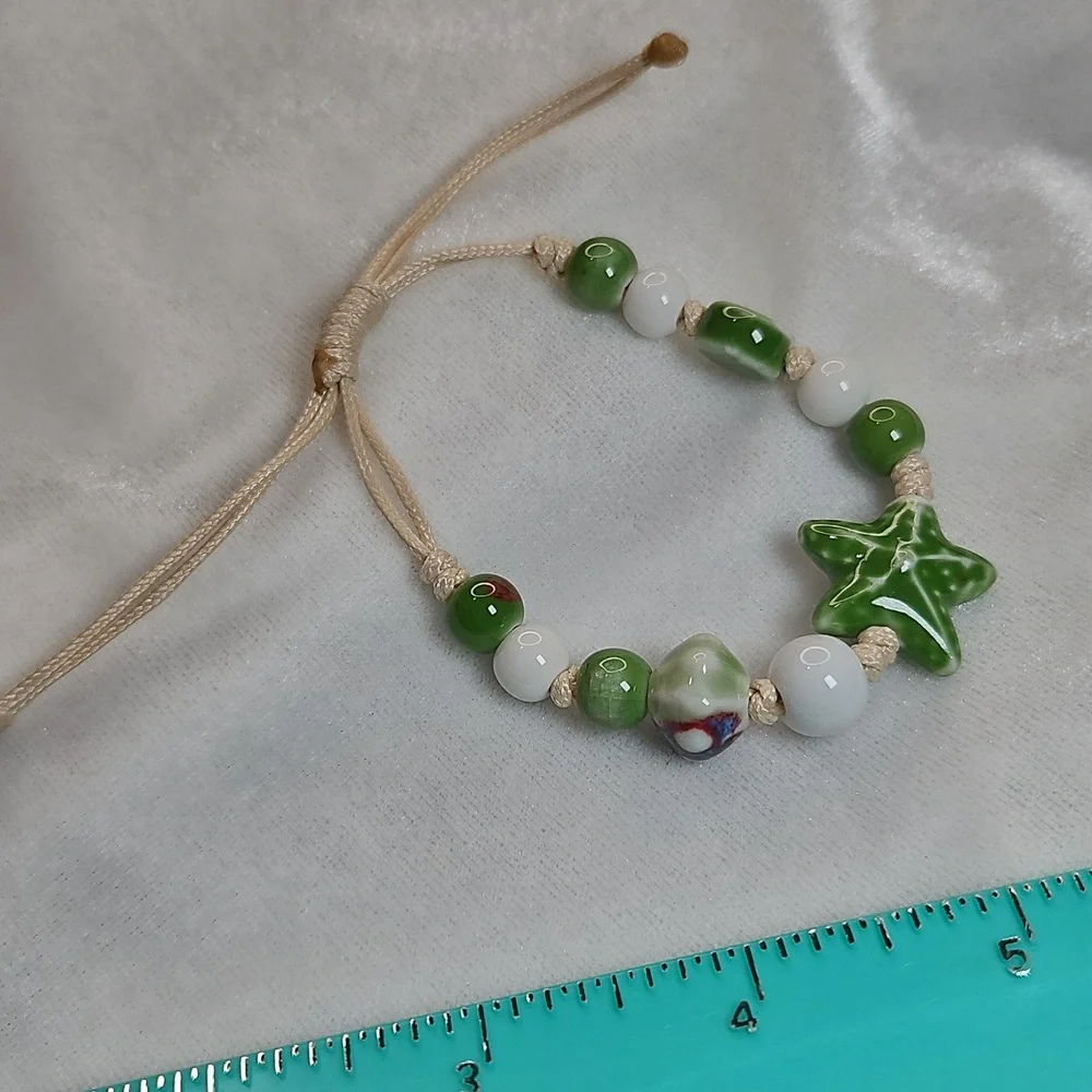 Green Starfish Ceramic Bead Bracelet Adjustable Corded NWOT Fashion Jewelry
